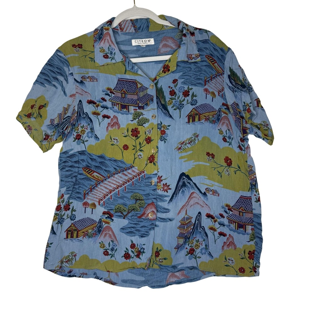 Citron Santa Monica Shirt Womens L Blue Floral Scenic Button Front Short Sleeve